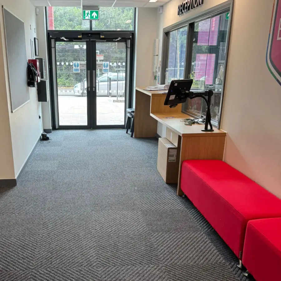 School Cleaners in Mansfield - School Reception area cleaning | 360 Commercial Cleaning Ltd